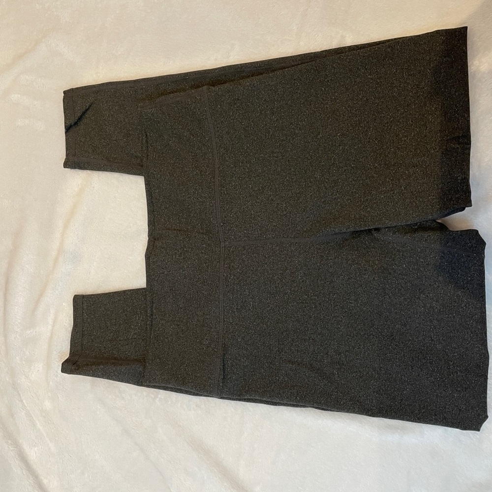 SOLD* Fabletics leggings size large